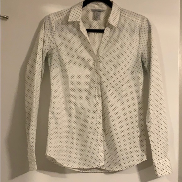 A white with black dots work shirt - Picture 1 of 1